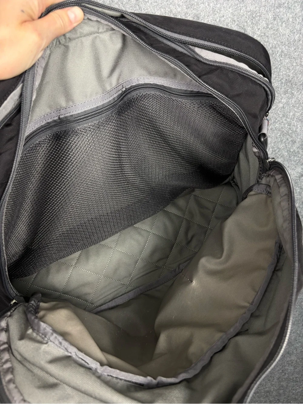 Patagonia Black Laptop Travel Briefcase Messenger Carry On Bag